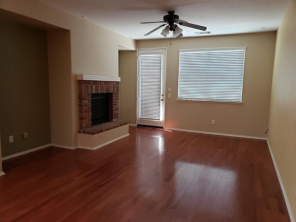 2nd image of 29195 Woodbridge Dr