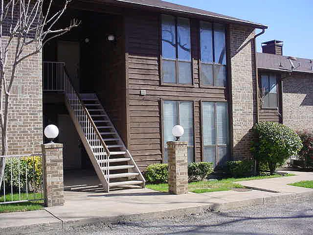 1st image of 7522 Holly Hill Dr APT 10