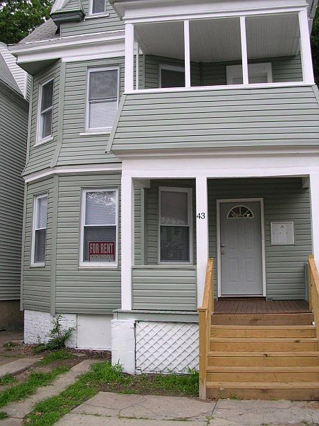 1st image of 43 N 18th St APT 3