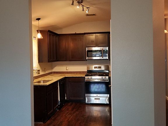 Kitchen & Hallway