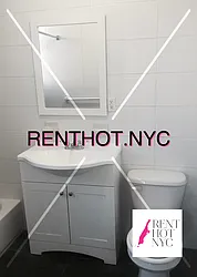 Rented by Weissman Realty