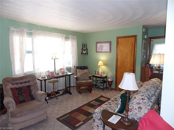 4th image of 138 Kyle St