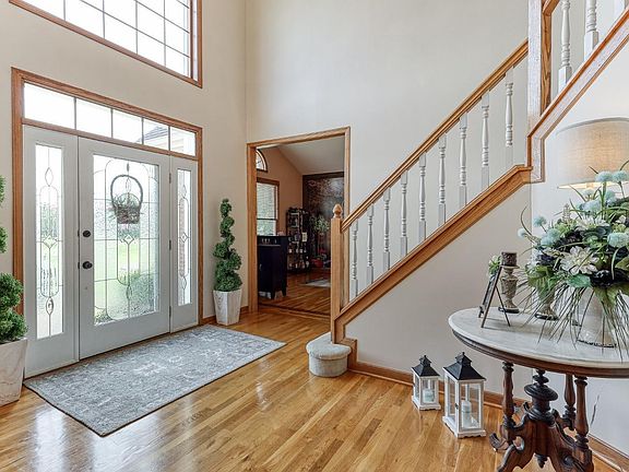 3rd image of 1103 Glen Echo Ln
