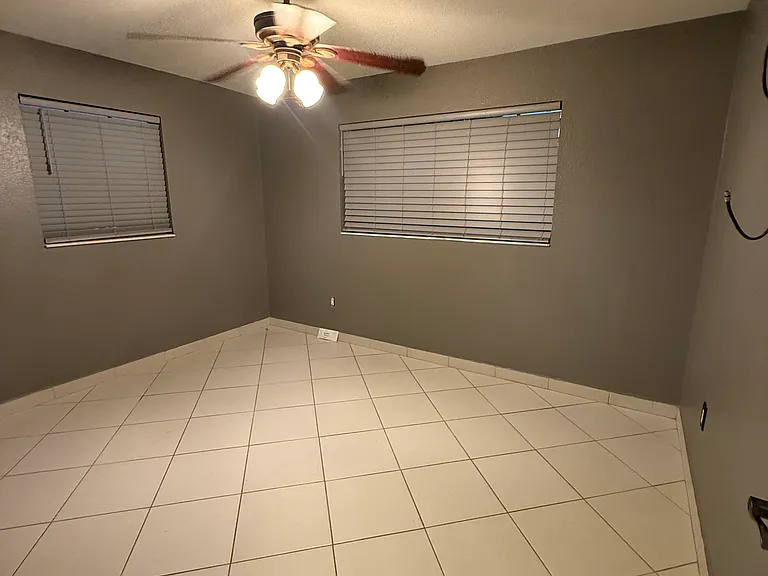 4512 Kilmer Ct — Photo 15