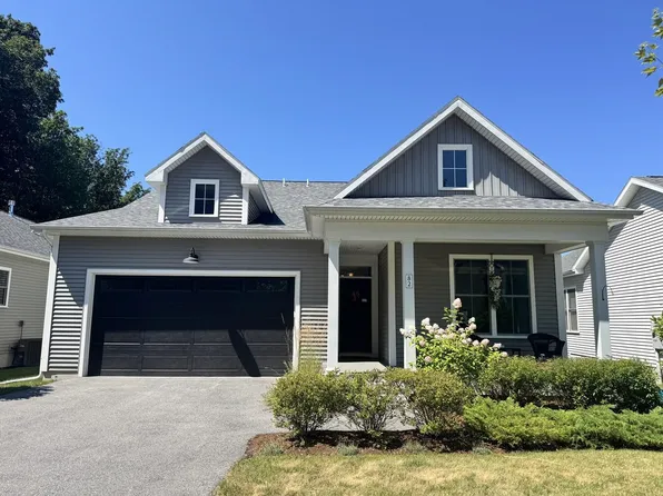 82 Ledge Way, South Burlington, VT 05403