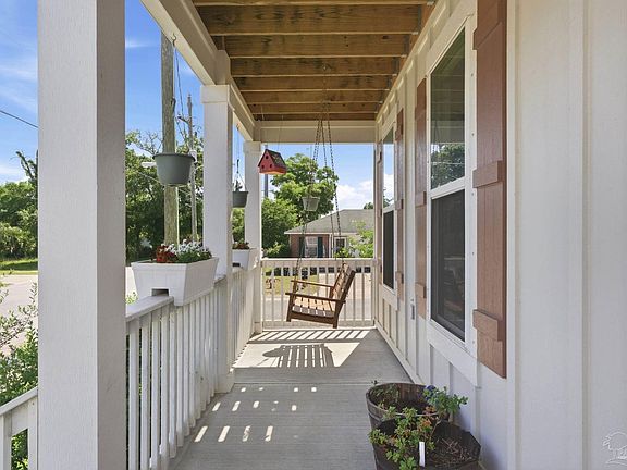 5th image of 901 W Jackson St