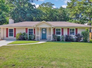 548 Creekview Dr, Pelham, AL 35124