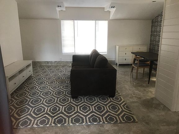5th image of 7552 Fay Ave #B