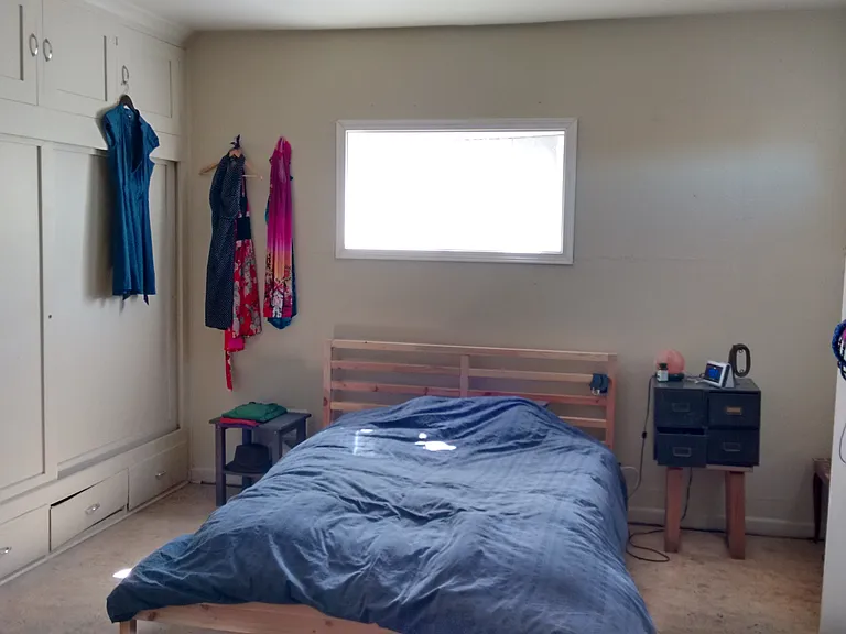 2nd large bedroom