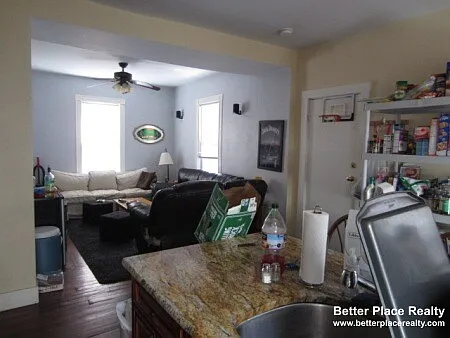 5 bed, 2.0 bath, $5,570 — Photo 3