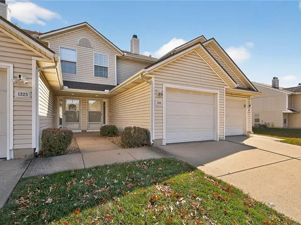 1325 SE Lexington Ave #134C, Lees Summit, MO 64081