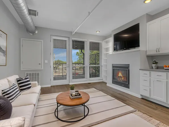 24 College Ave N #305, Saint Joseph, MN 56374