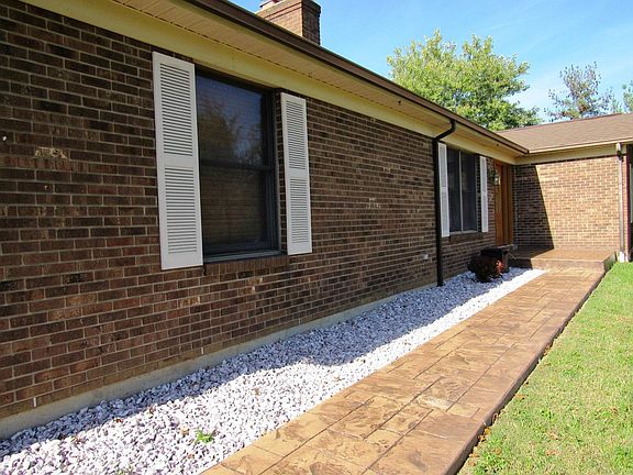 4th image of 23137 Hawley Dr