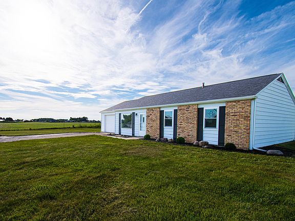 3rd image of 3779 E Lincolnway Way