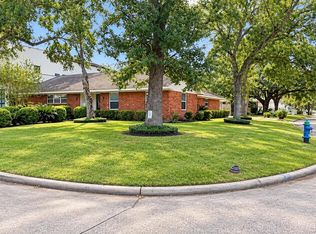3102 Newcastle Dr, Houston, TX 77027