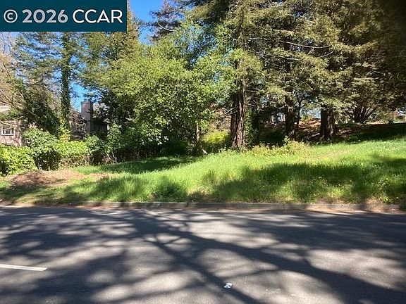 3rd image of 0 Skyline Blvd