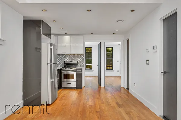 Rented by Rennit Inc. | media 10