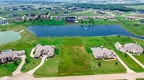 3rd image of 2230 Lake Estates Dr