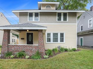1728 Willard Ave SE, Grand Rapids, MI