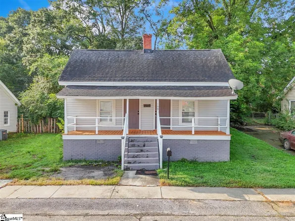 109 2nd St, Fountain Inn, SC 29644