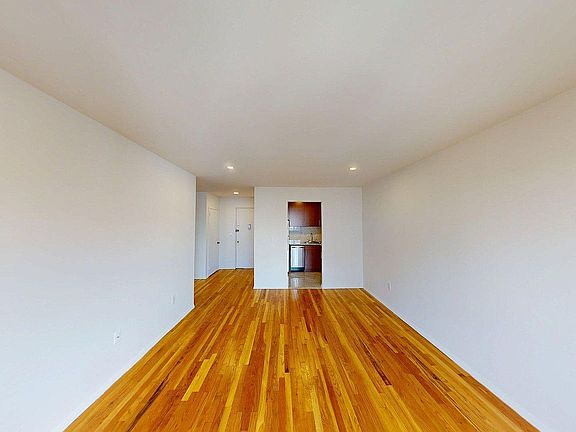 4th image of 284 Mott St APT 5J