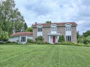 7 Prospect Hill Rd, Pittsford, NY 14534