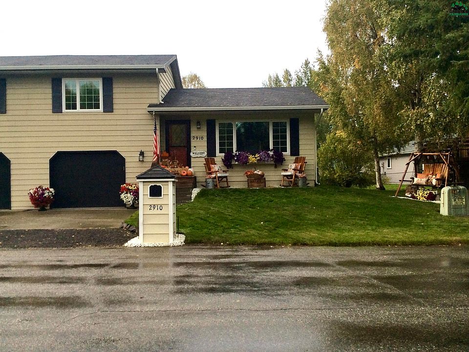 2nd image of 2910 17th Ave