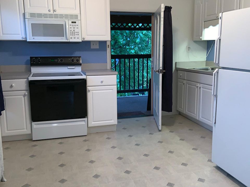 1st image of 1000 Corbett St #2