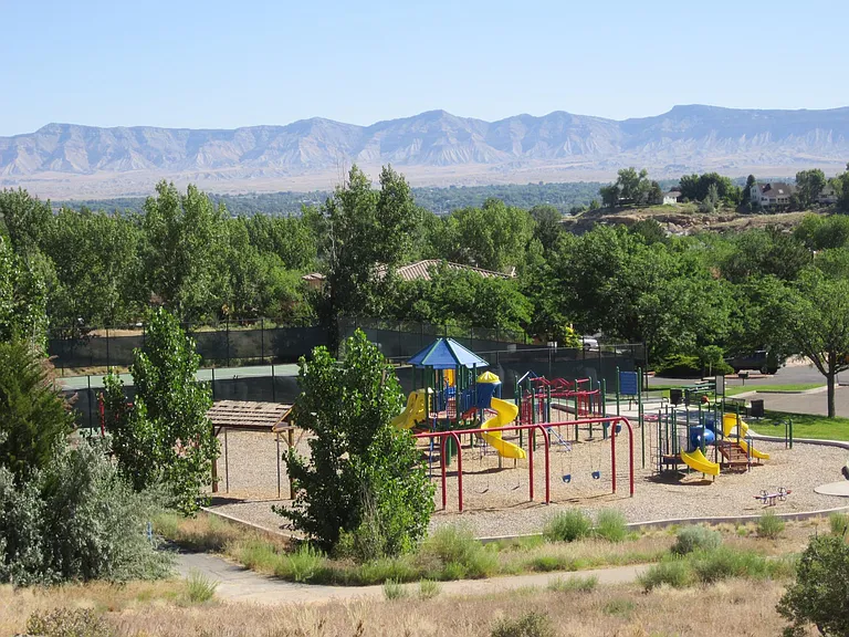 50 yards to play park