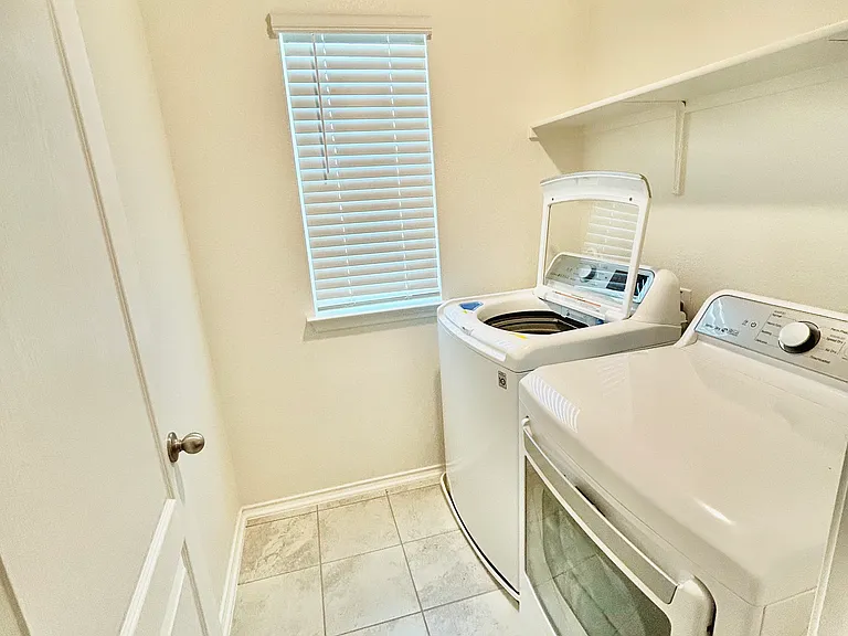 2014 Ebony Dove St #1 — Photo 18