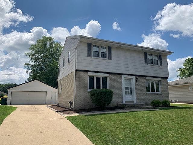 1st image of 2437 W Carrington Ave
