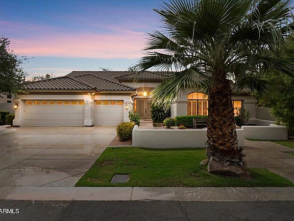 2nd image of 1227 E JEANINE Drive