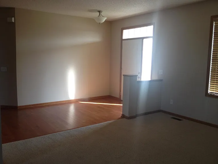 Foir view - Old pic - Floor and Carpet changed 2025