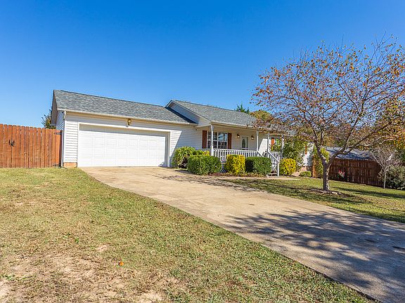 3rd image of 7627 Monger Ln