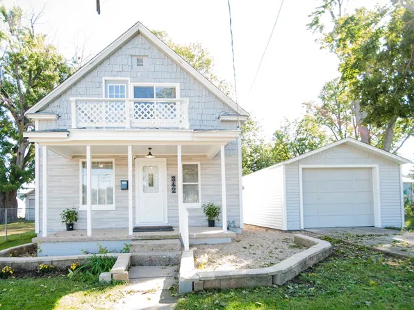342 Beach St S, Kewanee, IL 61443