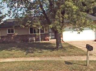 821 Spring Valley Dr, Indianapolis, IN