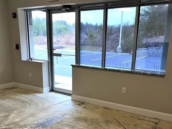 5th image of 8 Shire Dr Ste 5