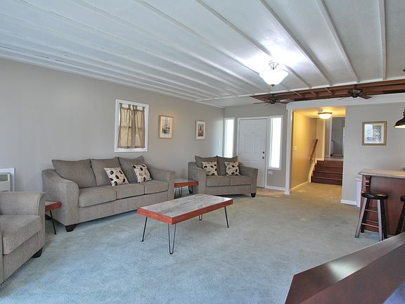 2nd image of 216 Zandale Dr