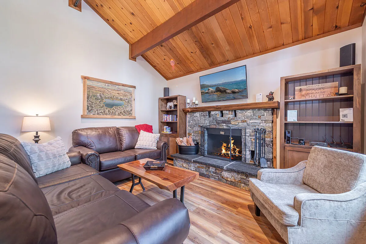 3 bed, 1000 sqft, $3,800 — Photo 4