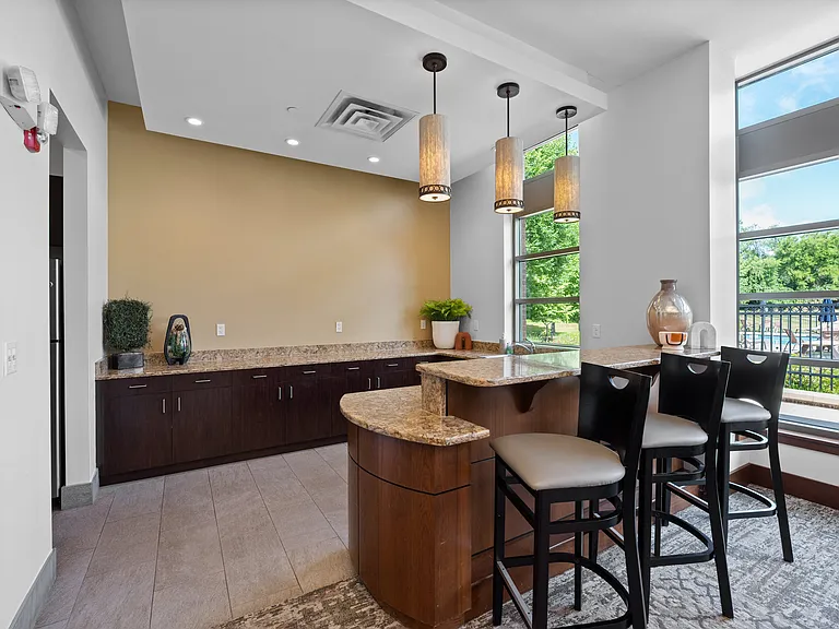 Chaddwell Apartments — Photo 48