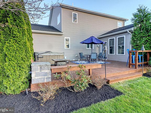 2nd image of 138 Archers Glen Rd