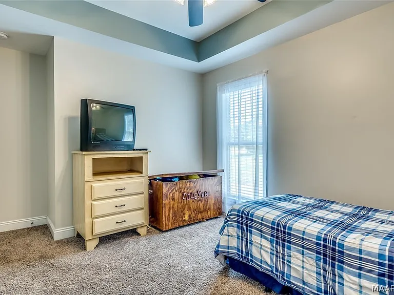 1211 Sadie Cir — Photo 25