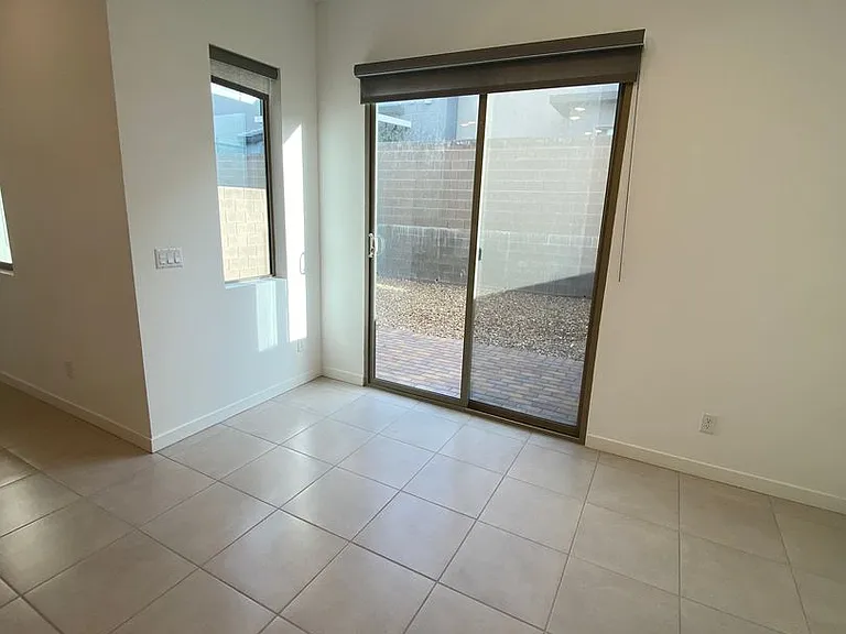 3211 Centano Ave — Photo 13