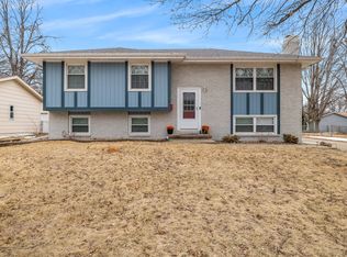 613 NW Beechwood St, Ankeny, IA 50023