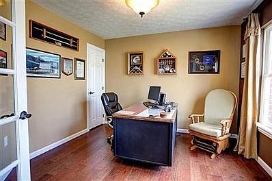 5th image of 1346 Lyndhurst Dr