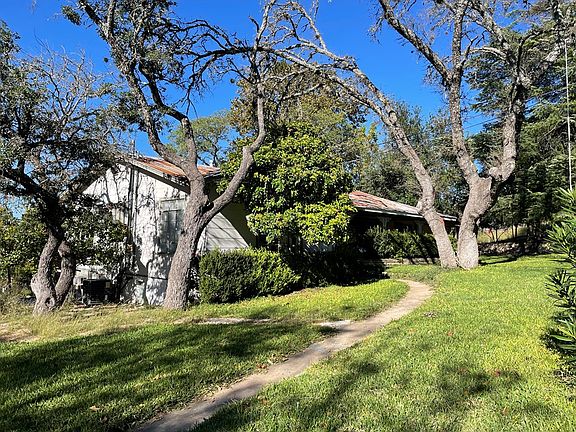 2nd image of 105 Hillside Dr