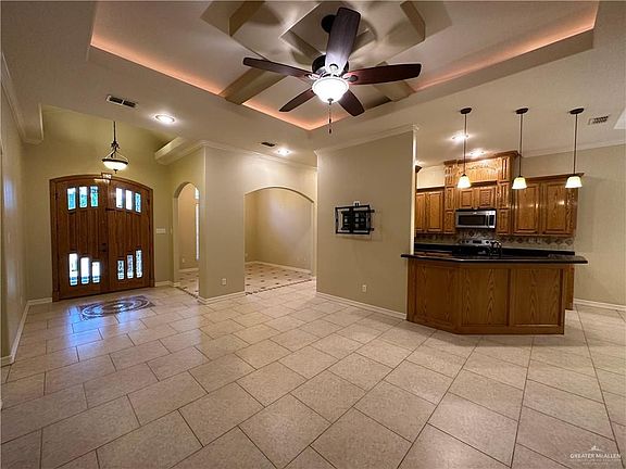 4th image of 3327 Water Oak Dr