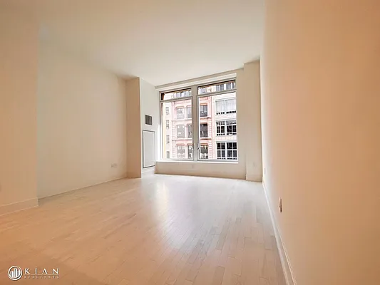 Rented by Kian Realty | media 7