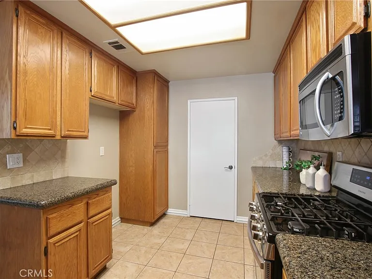 904 N Turner Ave #17 — Photo 11
