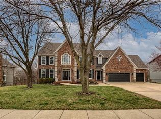 5515 N Spinnaker Point, Kansas City, MO 64152